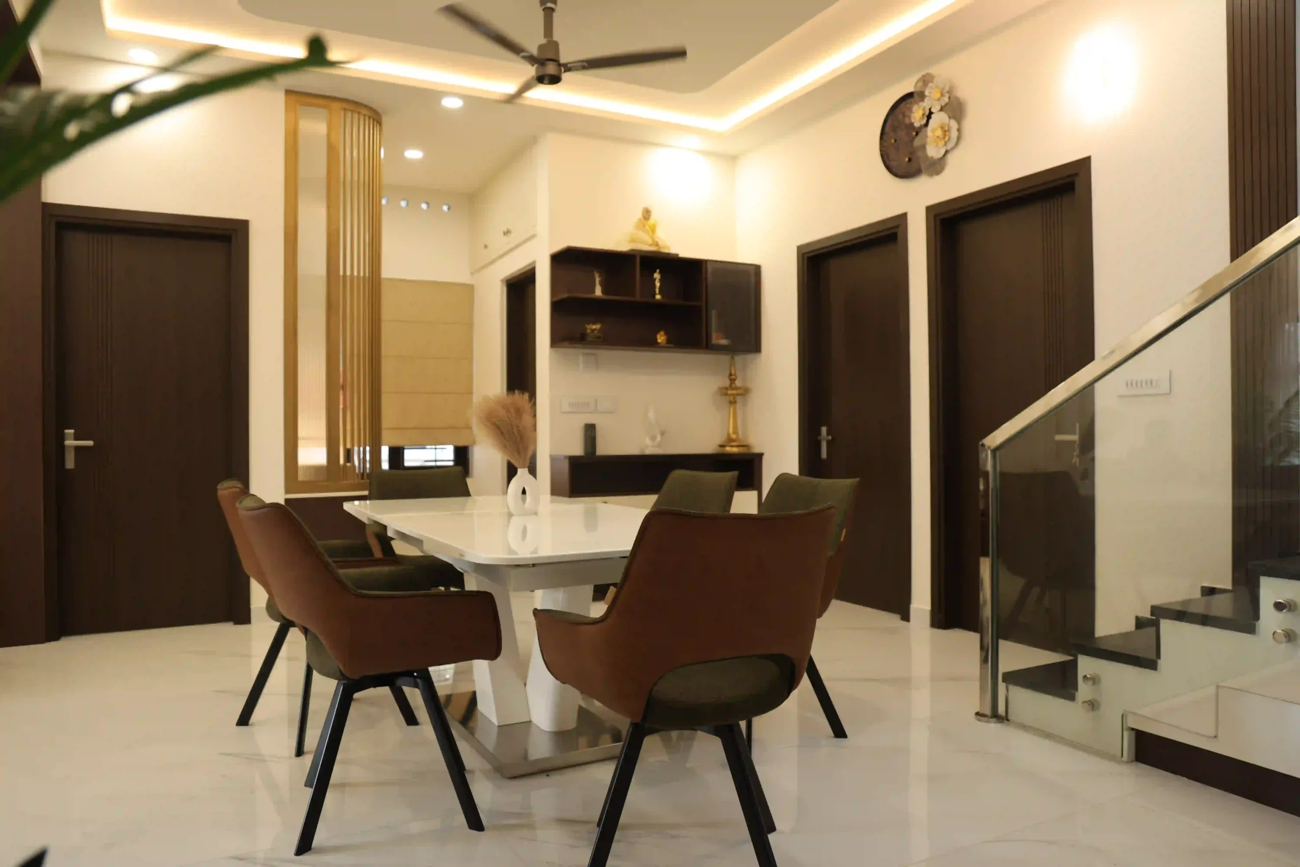 dining -area-by-architects-in kochi